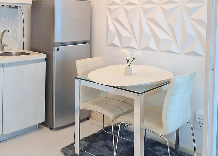 R&n Azure Staycation Apartamento *