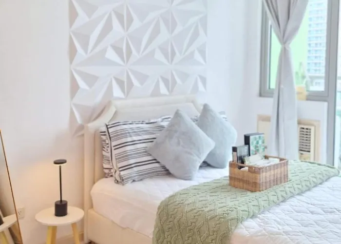 R&n Azure Staycation Apartamento