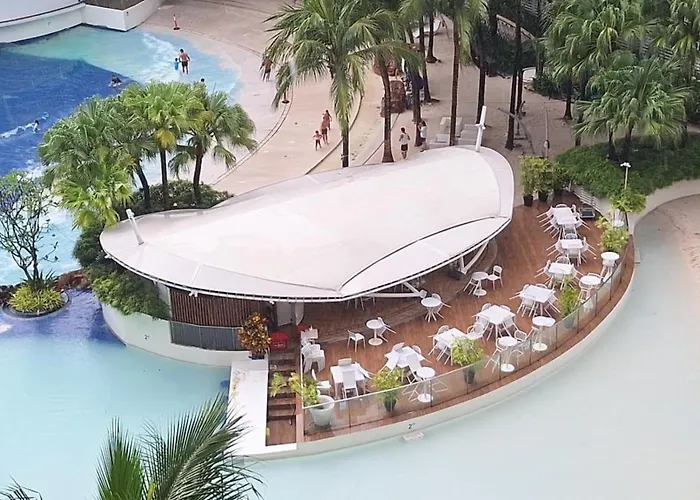R&n Azure Staycation *